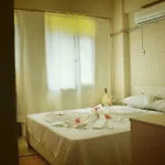 Bebek Gümüldür